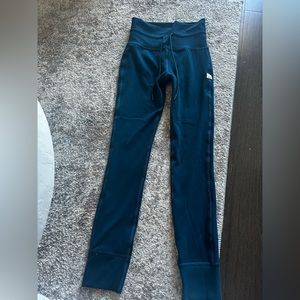 Vuori Leggings Blue size XS never worn new without tags